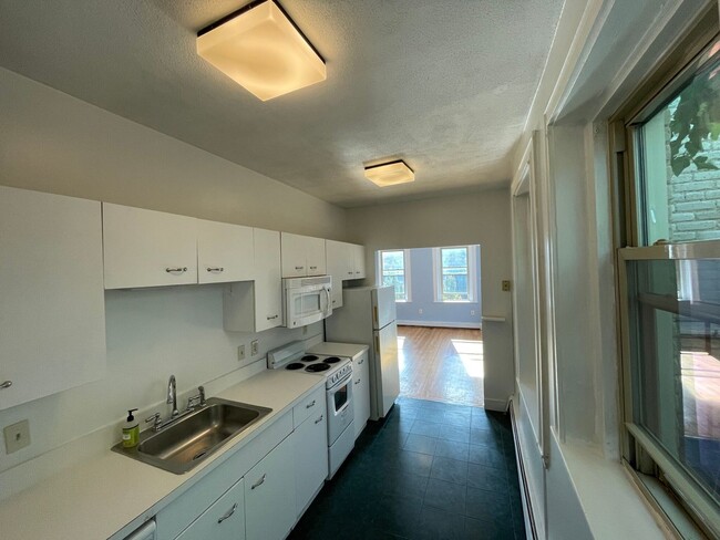 Photo - 1623 Commonwealth Ave