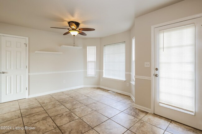 Photo - 161 Drake Dr