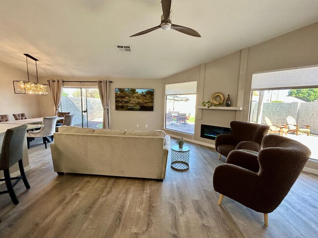 Photo - 4212 E Sandia St