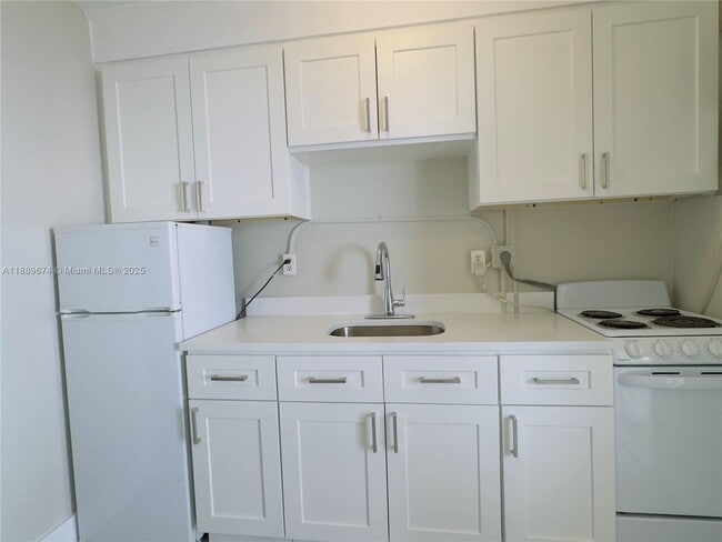 Photo - 4317 NE 21st Ave Unit 9