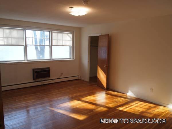 Photo - 2018 Commonwealth Ave Unit 33