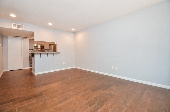Building Photo - 4635 Wild Indigo St Unit 498