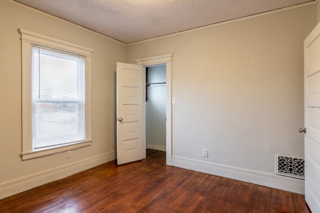 Photo - 612 Clairmount Ave House