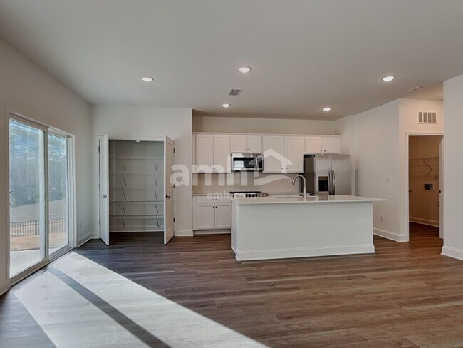 1139 Livengood Wy