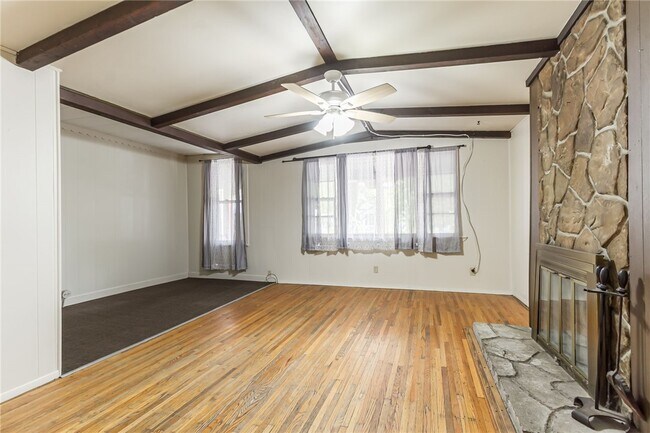 Photo - 81 Oxford St