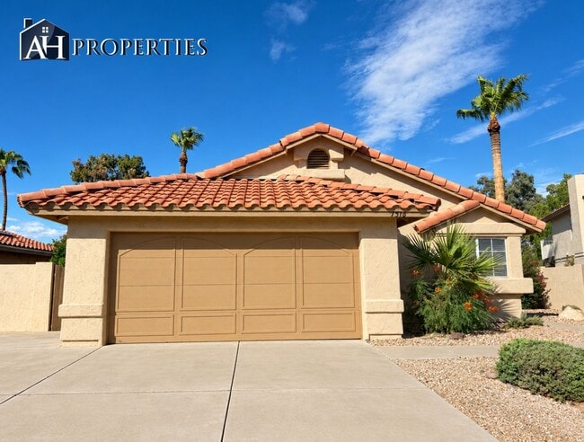 Building Photo - 7516 W Tonto Dr