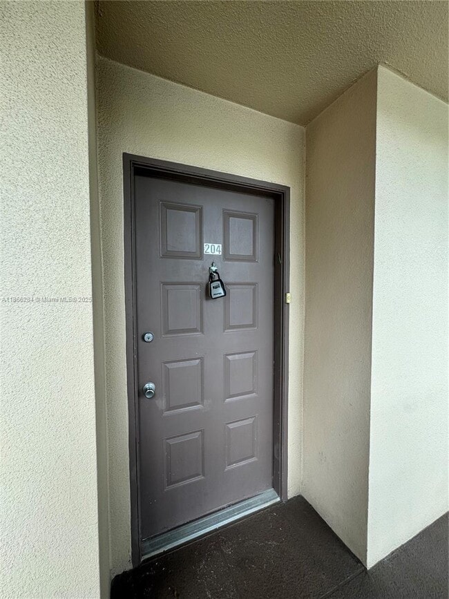 Photo - 13101 SW 11th Ct Unidad 204B