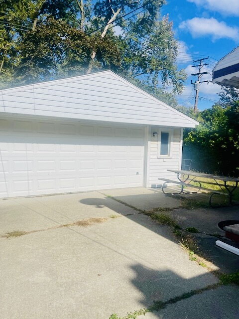 Photo - Charming 3-Bed Home with Finished Basement on Hickory Street!