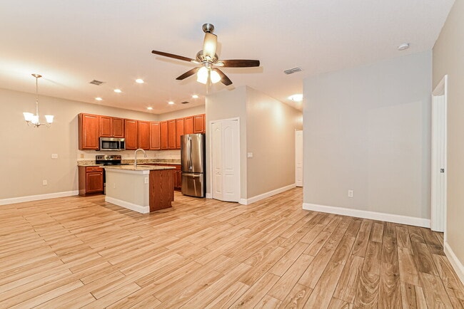 Photo - 2864 Moonstone Bend