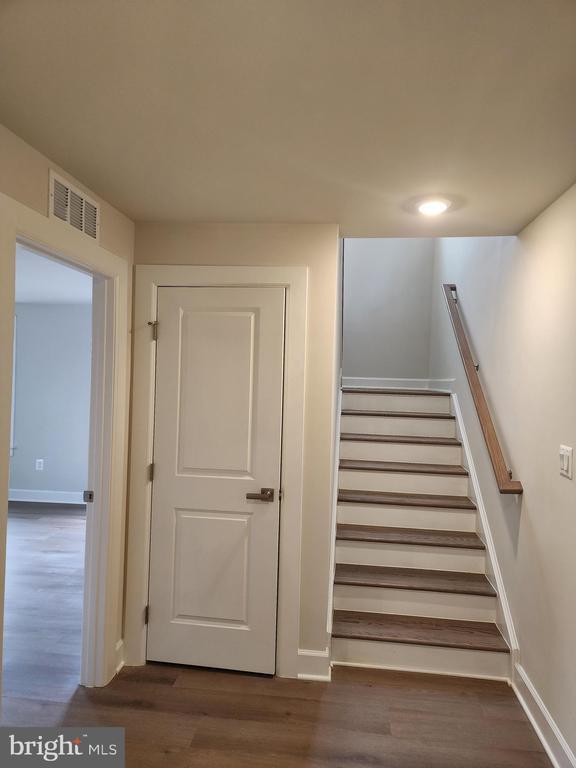 Photo - 2111 Collington Pl