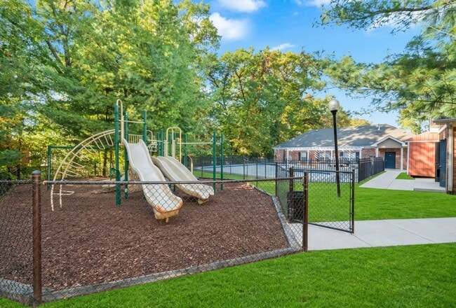 Brookstone Apartments