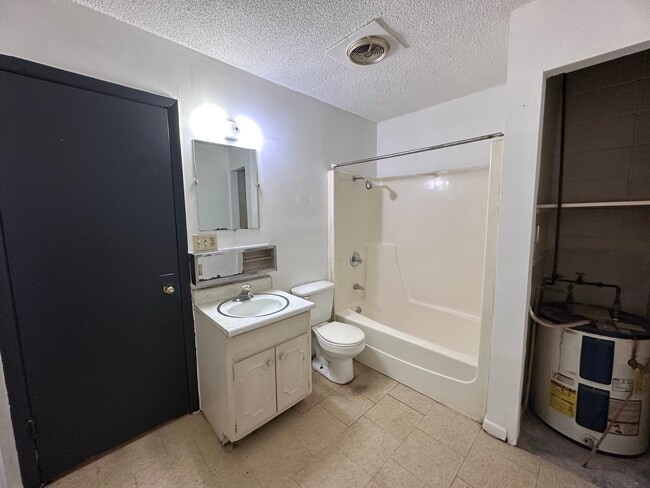 Photo - 30-103 Illinois-