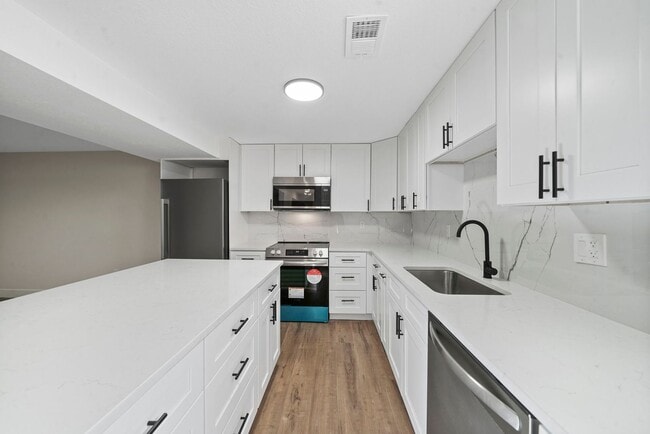 Photo - Remodeled 2BD, 1BA Apartment in Berkley with Off-Street Parking Spot