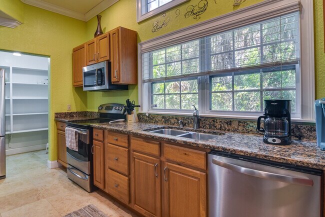 Photo - 2960 58th Ave S Unit ID1385707P