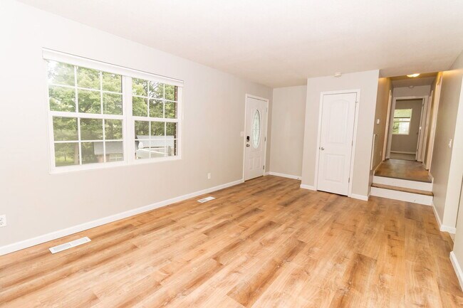 Photo - 9134 Westminister Cir Dr