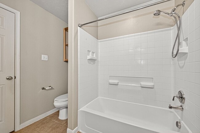 Building Photo - 24615 Amberleaf Ct