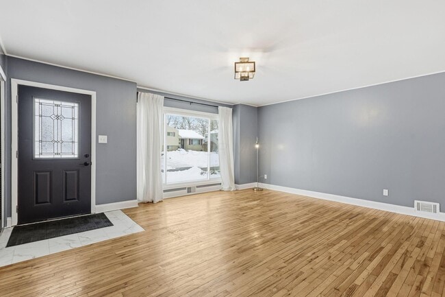 Photo - 3042 Rightmire Blvd