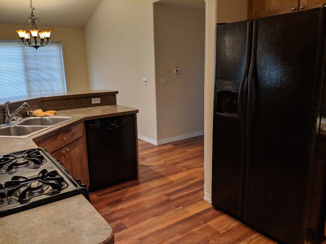 Photo - 103 Cally Ln