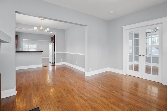 Photo - 1910 Shelby Ave