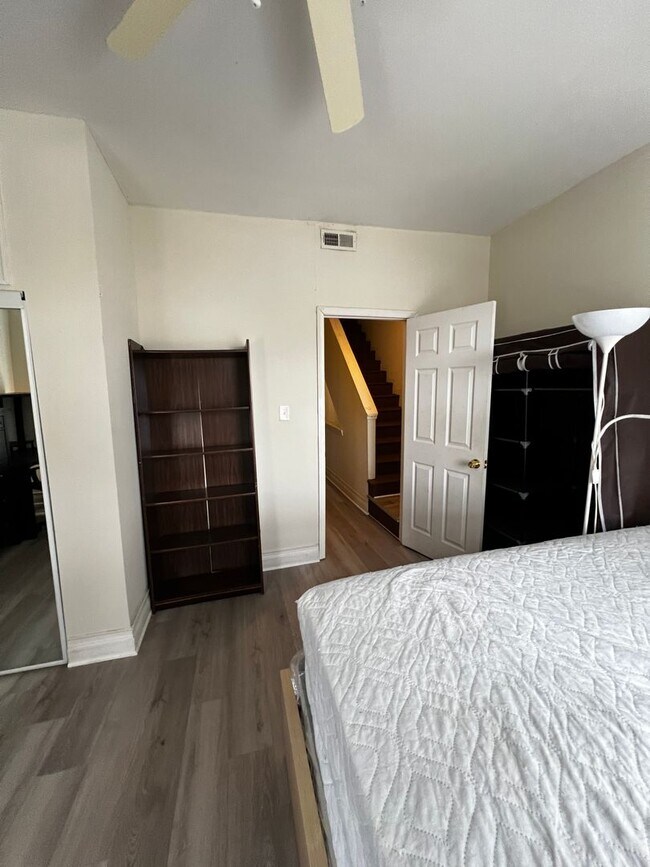 Photo - 425 N Preston St Unit 2F