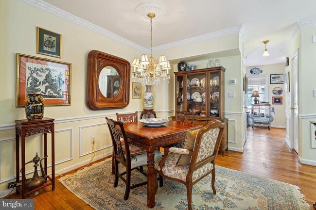 Photo - 1664 Euclid St NW