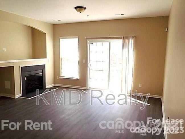 Photo - 6462 Royal Celadon Way