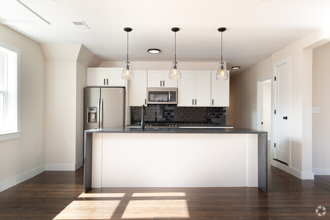 Building Photo - 19 Playstead Rd Unit 3 Rental