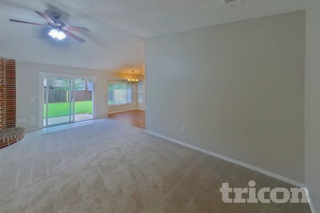 Photo - 1865 Shannon Lake Dr
