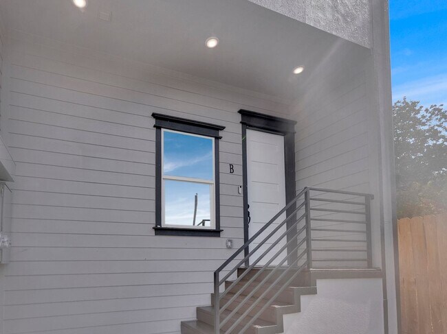 Photo - 1311 E 33rd St Unidad A