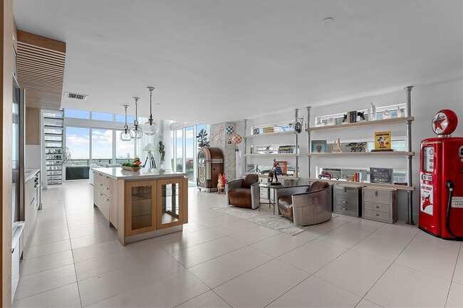 Photo - 1040 Biscayne Blvd Unit 2101