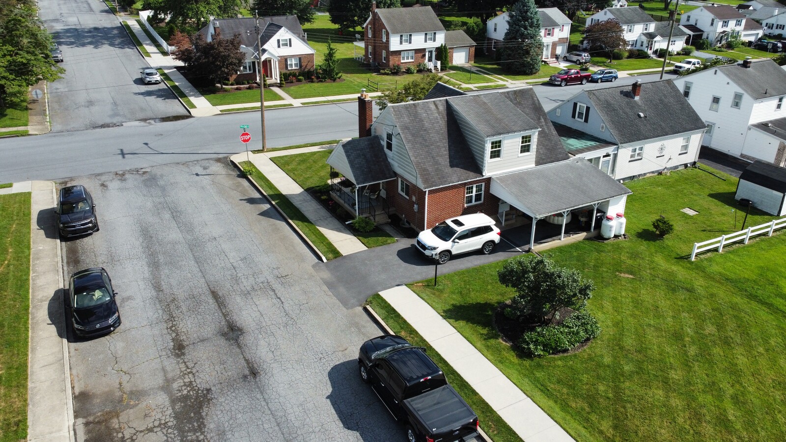 Photo - 701 W Oak St