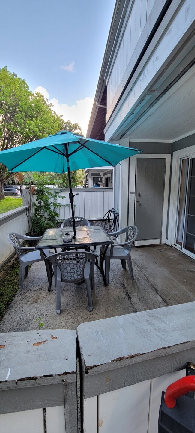 Photo - 383 Mananai Pl