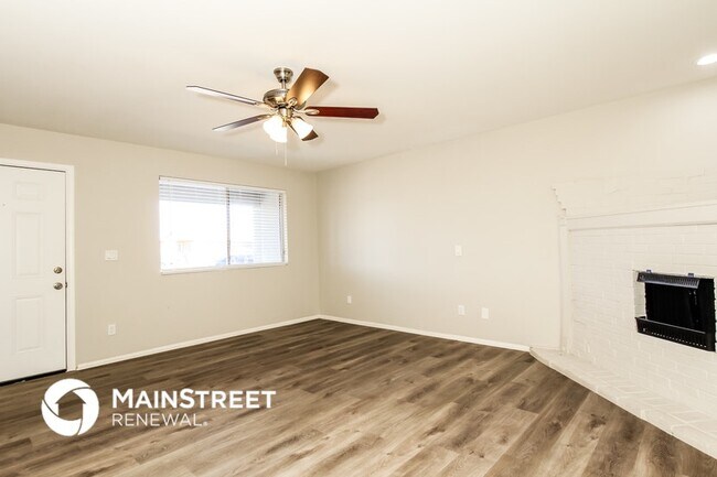 Photo - 5501 N 68th Ave