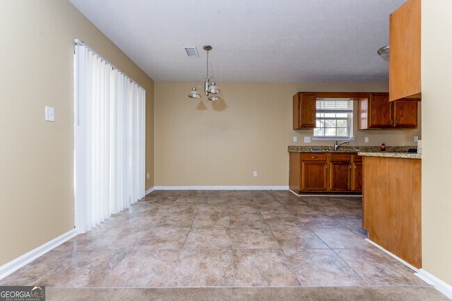 Photo - 6805 Silver Maple Dr