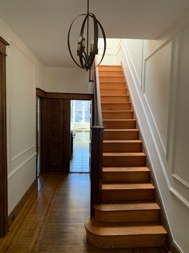 Entrance Hallway - 3322 17th St NW