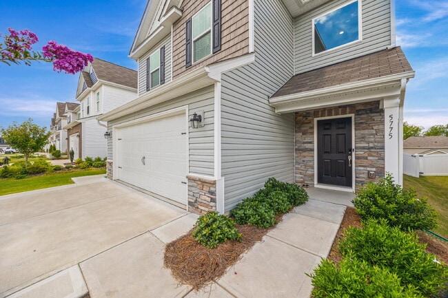 Photo - "Spacious 4-Bedroom Home Located In Desirable Walnut Creek Development"