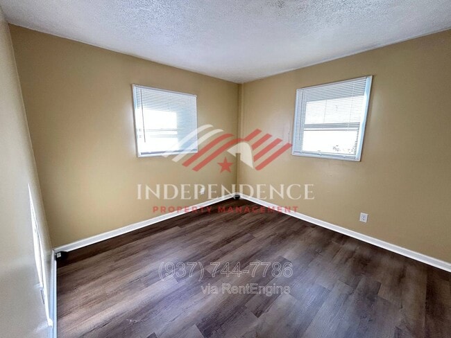 Photo - 4381 Marlowe St