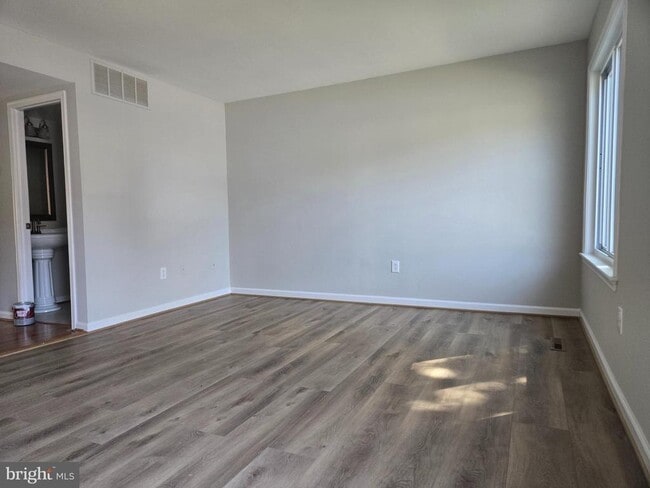 Building Photo - 3446 Plumtree Dr Rental