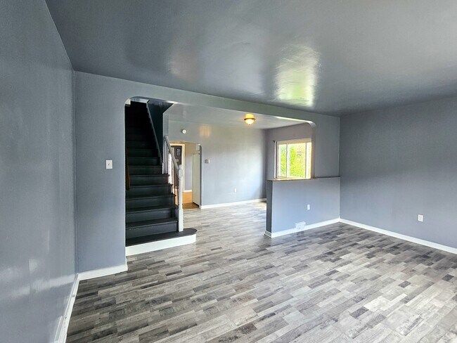 307 Hamilton St