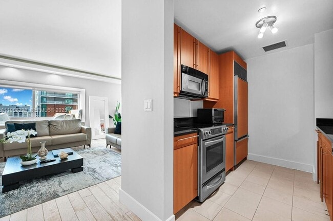 Photo - 1435 Brickell Ave