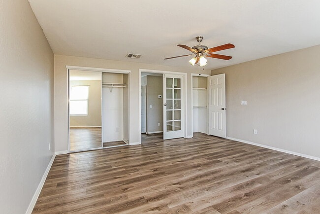 Photo - 48 S 226th Ln