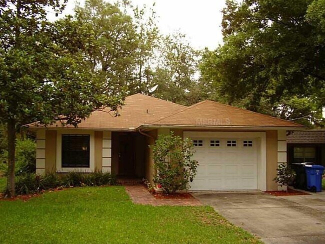 Building Photo - 2207 S Village Ave Rental