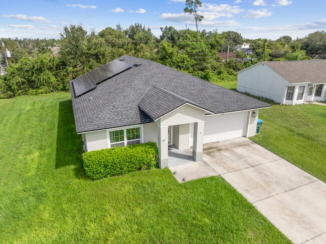 Building Photo - 2940 Beal St