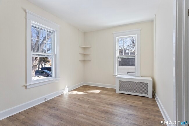 Photo - 32 Bartlett Ave