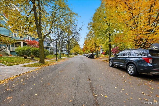 Photo - 830 Potomac Ave