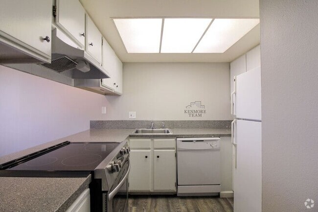Building Photo - 3 S Edison St Unit #B Rental