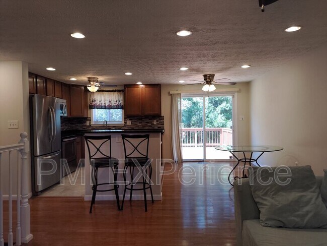 Photo - 204 Taurus Dr