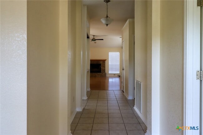 Photo - 608 Totem Trail