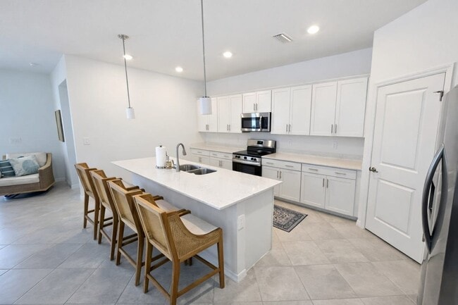 Building Photo - 11399 Pinot Dr