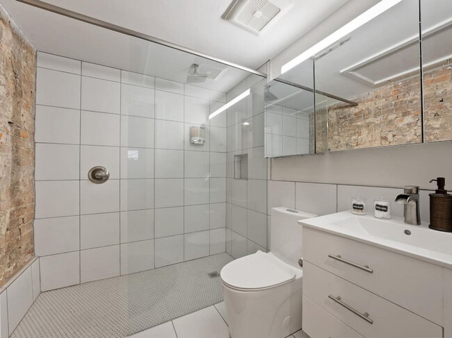 Photo - 111 W Elder St Unit ID1056046P